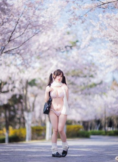 日本极品喷水_蓝光高清免费观看