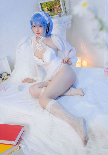 午夜在线播放视频_BD英语免费高清观看
